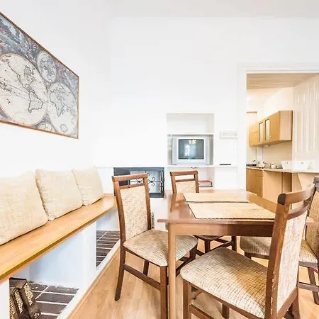 Historical Centre Apartman *